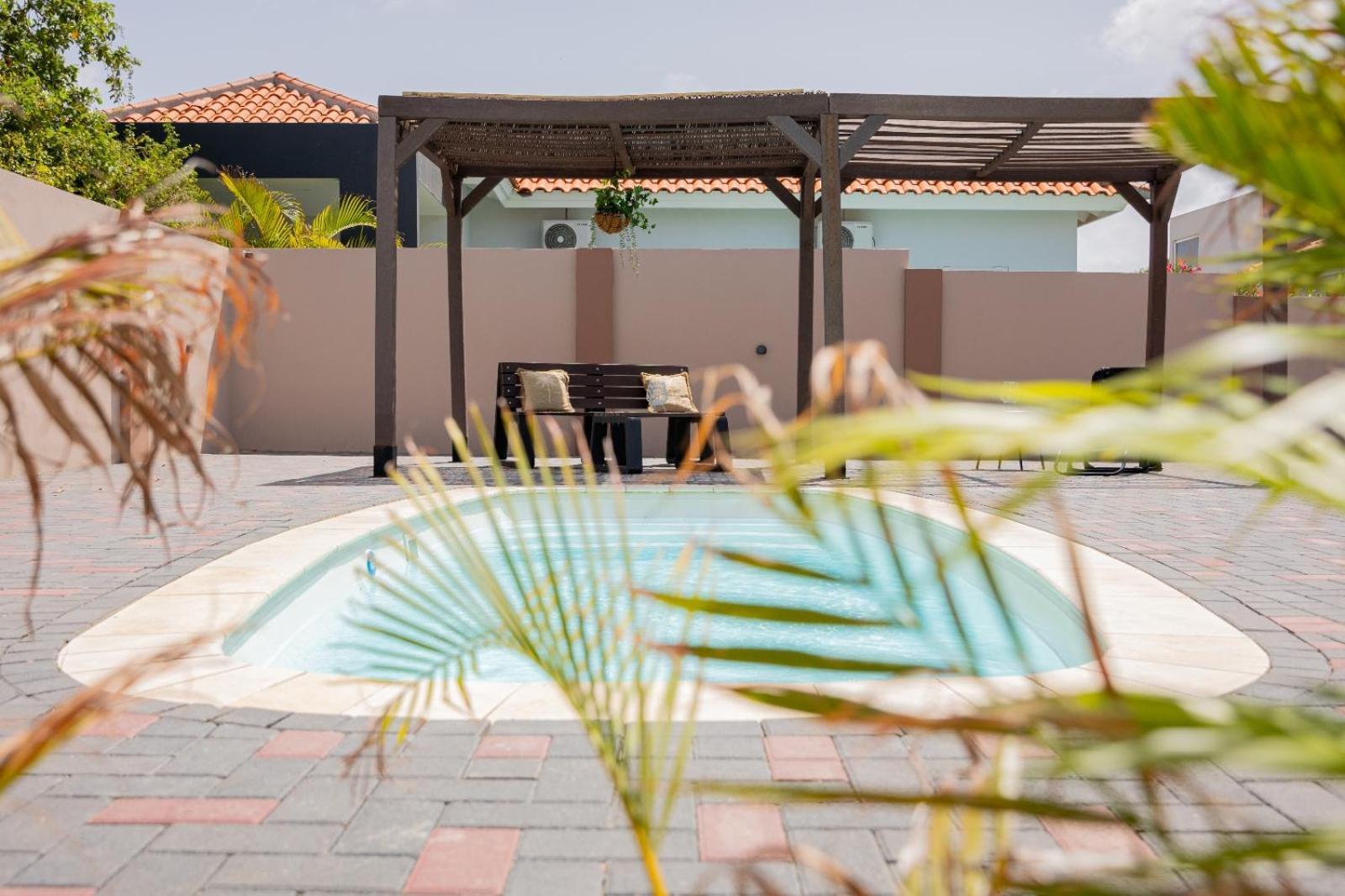 Av Curacao - Centrally Located Spacious Apartment Willemstad Kültér fotó