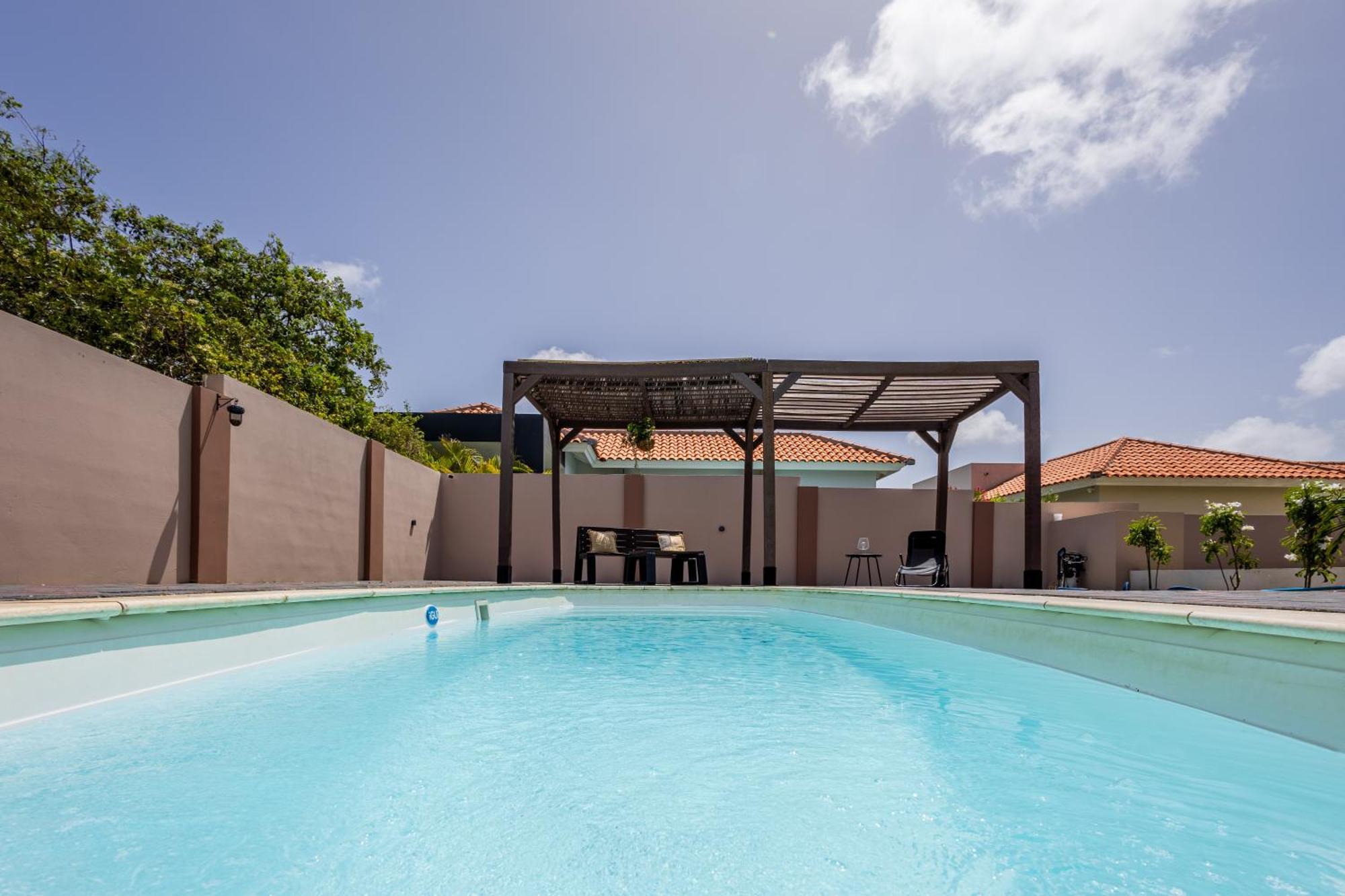 Av Curacao - Centrally Located Spacious Apartment Willemstad Kültér fotó